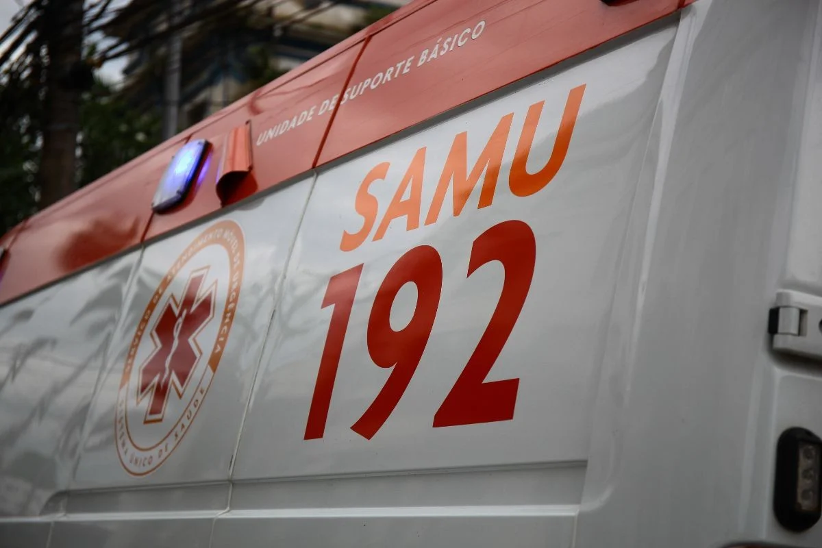 3-year-old child struck with knife wound to the neck during parents' fight in PI